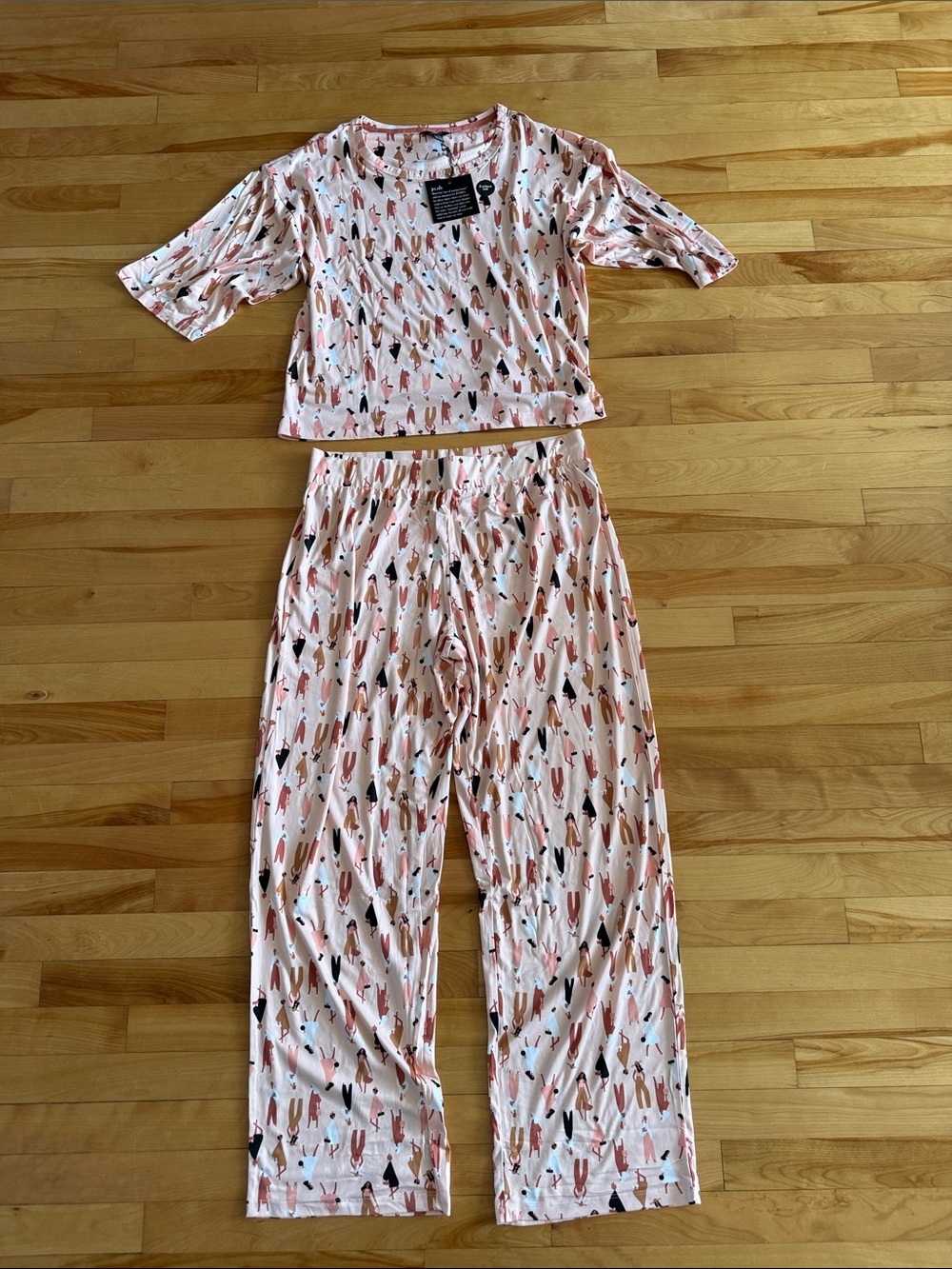 Women’s Pink Printed Two-Piece Pajama Set